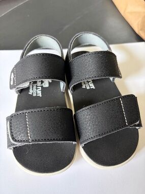 NEW See Kai Run Sandals Size 7